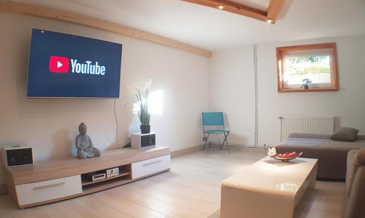 Mod. Wohnung mit Internet, Doppelbett,24h check in Schandelah Exterior foto